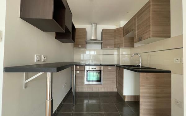 Appartement à vendre    2 pièces • 45,01 m2 Saint-Michel-sur-Orge