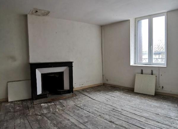 Maison à vendre    3 pièces •  Joinville