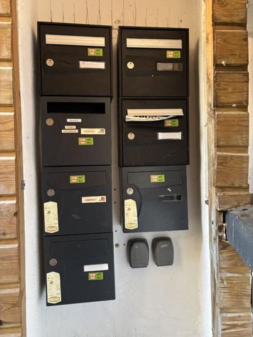 Immeuble à vendre à Vannes - 6 appartements - pas de copropriété cour extérieure