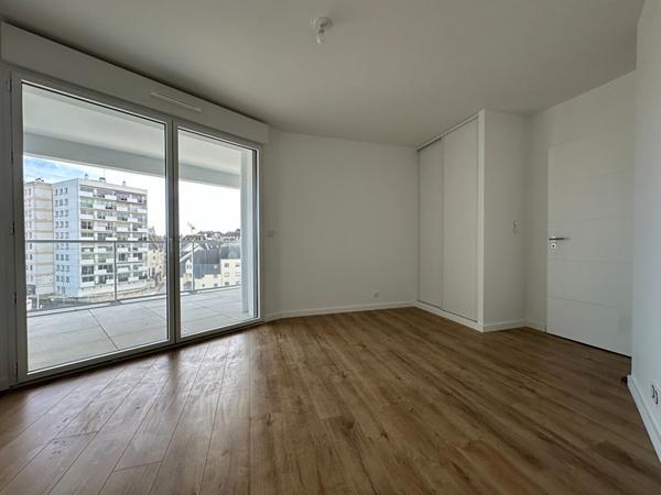 Palais des Arts - Appartement à vendre de 82,70m² - Parkings en sous-sol et aérien