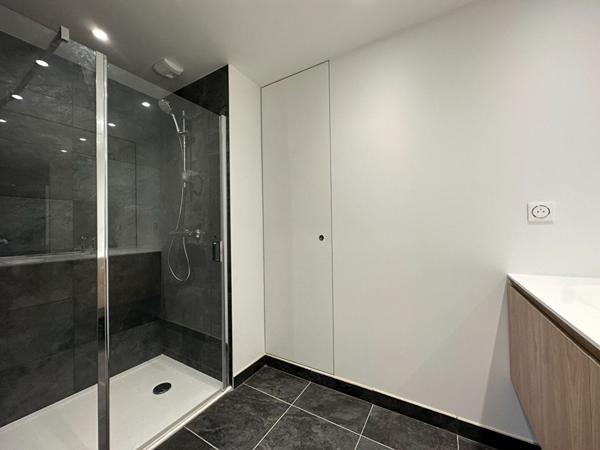 Palais des Arts - Appartement à vendre de 82,70m² - Parkings en sous-sol et aérien