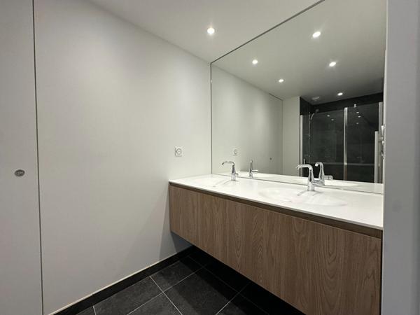 Palais des Arts - Appartement à vendre de 82,70m² - Parkings en sous-sol et aérien