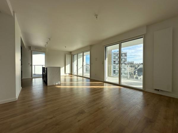 Palais des Arts - Appartement à vendre de 82,70m² - Parkings en sous-sol et aérien