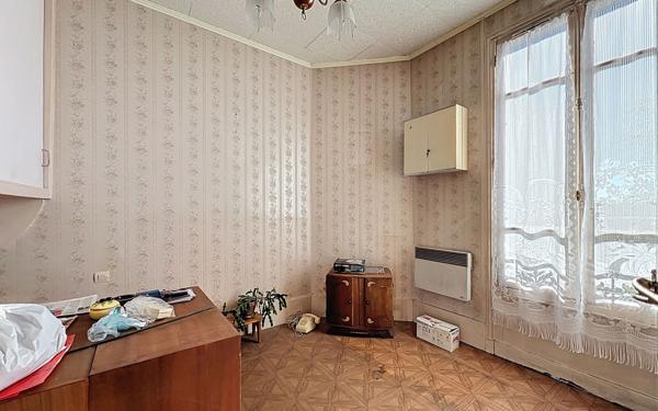 Appartement à vendre    2 pièces • 25,22 m2 Suresnes