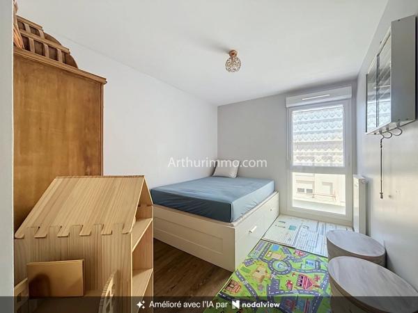 Vente                                                      Appartement
                        
                     4 pièces                      72 m2                     à Limeil-Brévannes