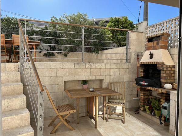 Marseille (13007) Maison Haut de Bompard avec Garage
