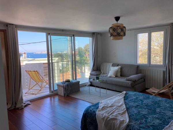 Marseille (13007) Maison Haut de Bompard avec Garage