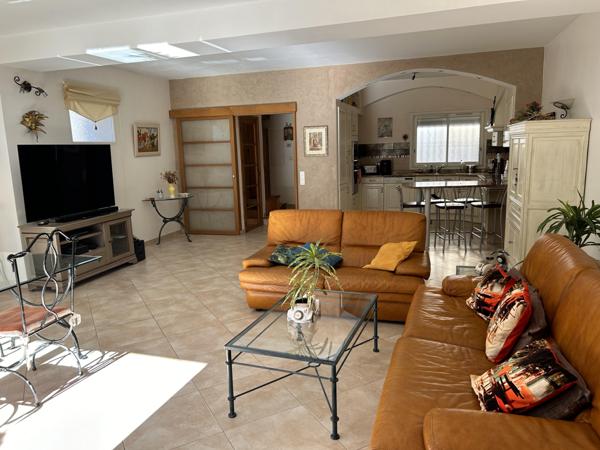 Marseille (13007) Maison Haut de Bompard avec Garage