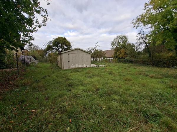 Vente                                                      Terrain
                        
                                         933 m2                     à Gisors