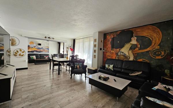 Appartement à vendre    5 pièces • 150,63 m2 Saint-Étienne