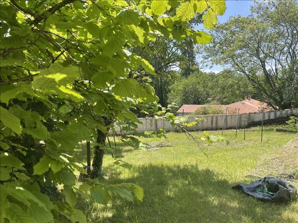 Terrain à vendre |  Saintes |  778 m²