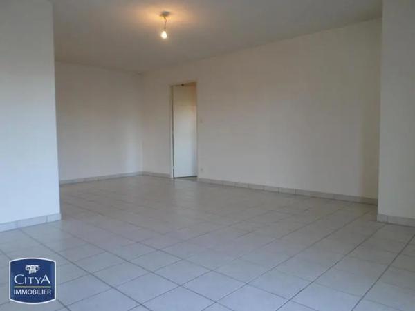 Appartement à louer 2 pièces 54.3m²