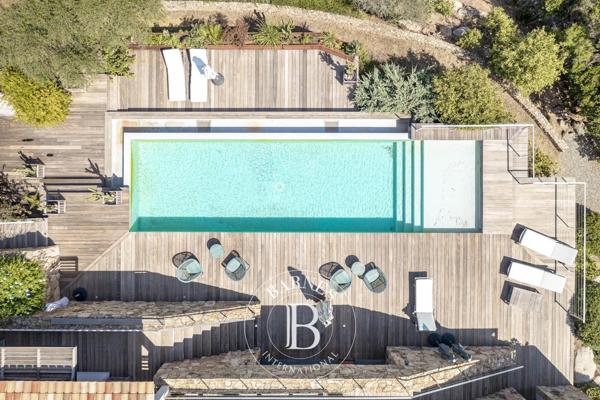 Sainte-Lucie-de-Porto-Vecchio, Villa 5 Chambres -  257 m² à vendre