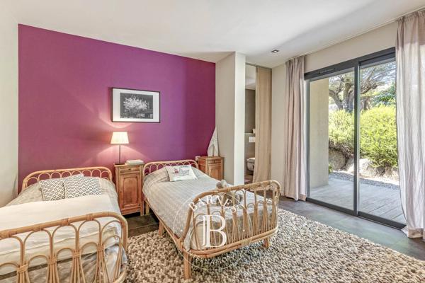 Sainte-Lucie-de-Porto-Vecchio, Villa 5 Chambres -  257 m² à vendre
