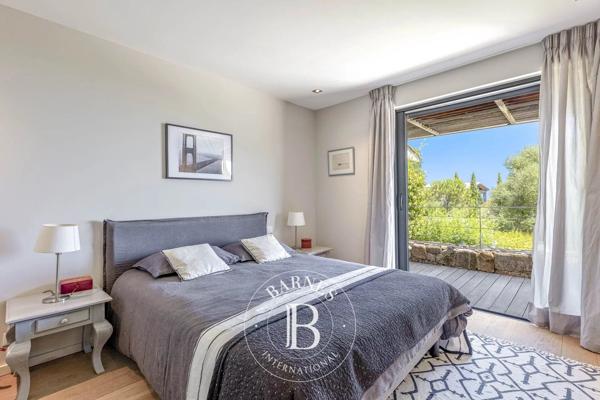 Sainte-Lucie-de-Porto-Vecchio, Villa 5 Chambres -  257 m² à vendre