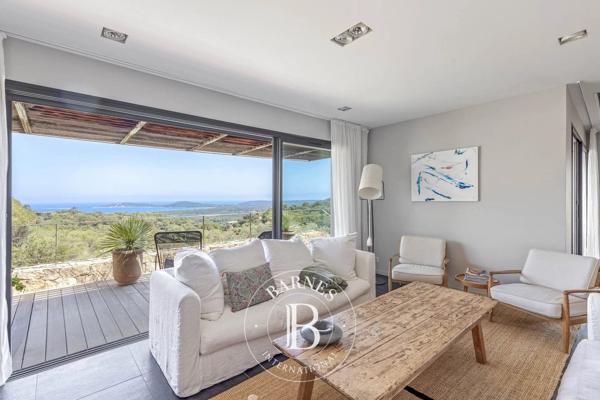 Sainte-Lucie-de-Porto-Vecchio, Villa 5 Chambres -  257 m² à vendre