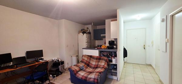Appartement vendu loué 610 € HC avec place de stationnement à Étampes - Idéal Investissement !