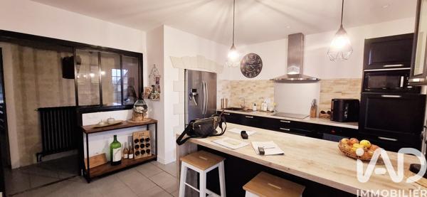 Maison à vendre 6 pièces 209 m² Naintré