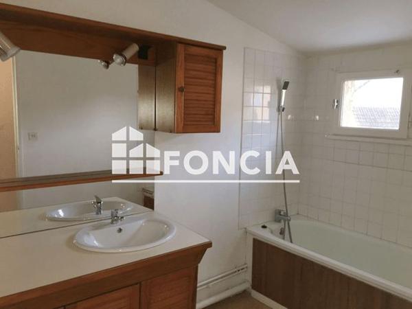 Location Maison 5 pièces 88.4 m² - 34 RUE DES COTTAGES Evreux 27000