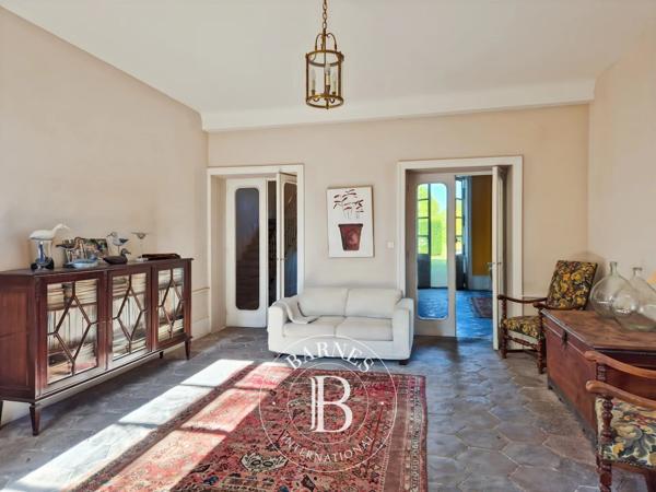Riom, Maison 8 Chambres -  415 m² à vendre