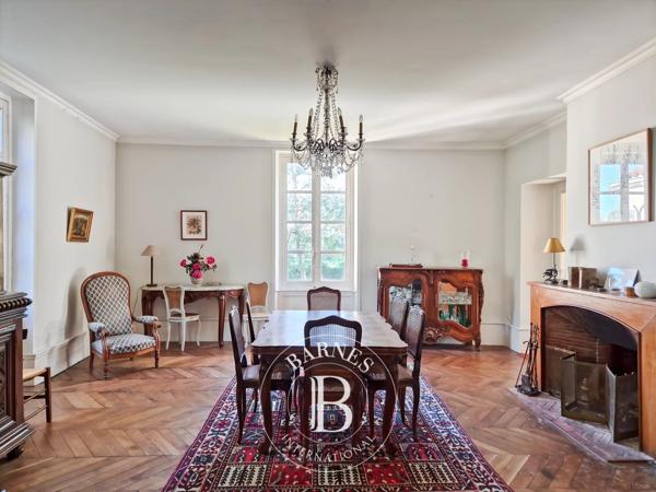 Riom, Maison 8 Chambres -  415 m² à vendre