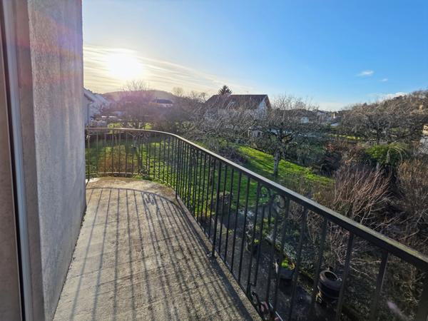 Rare sur le secteur – Maison familiale avec grand terrain aux portes de Lons-le-Saunier (39)