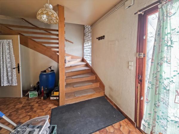 Rare sur le secteur – Maison familiale avec grand terrain aux portes de Lons-le-Saunier (39)