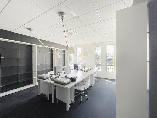 Mérignac  AEROPORT zone du phare bureaux neufs