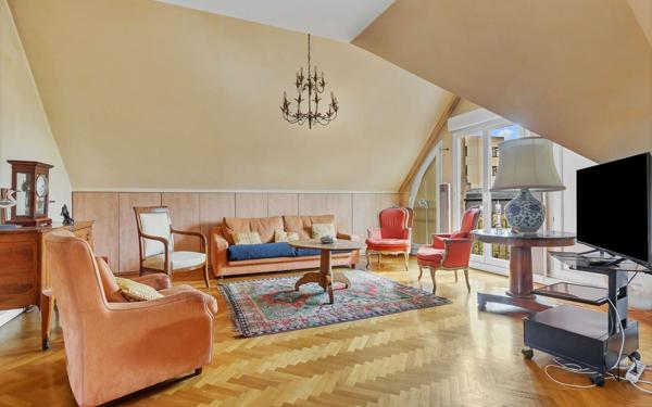 Appartement à vendre    4 pièces • 91 m2 Antony