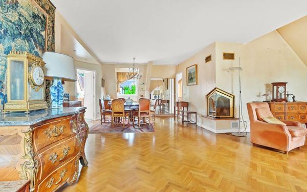 Appartement à vendre    4 pièces • 91 m2 Antony