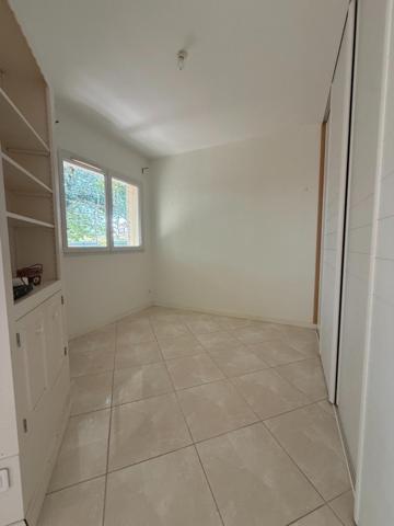 Quartier recherché et calme / Terrasse couverte et fermée de 26 m2 / Garage de 20 m2