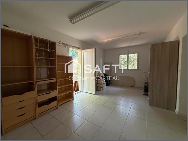 Quartier recherché et calme / Terrasse couverte et fermée de 26 m2 / Garage de 20 m2