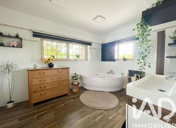 Maison à vendre 7 pièces 208,42 m² Ploubazlanec