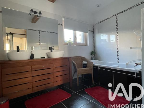 Maison à vendre 7 pièces 208,42 m² Ploubazlanec