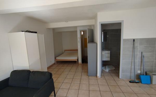 Appartement à louer    1 pièce •  Aubenas