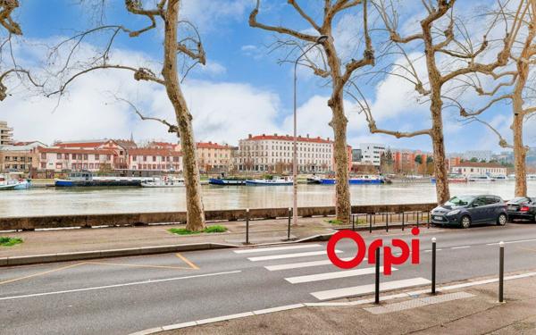 Appartement à vendre    2 pièces • 71 m2 Lyon 5