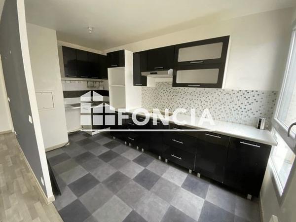 Location Appartement 4 pièces 80.44 m² - 14 AVENUE MARIE CURIE Bussy Saint Georges 77600