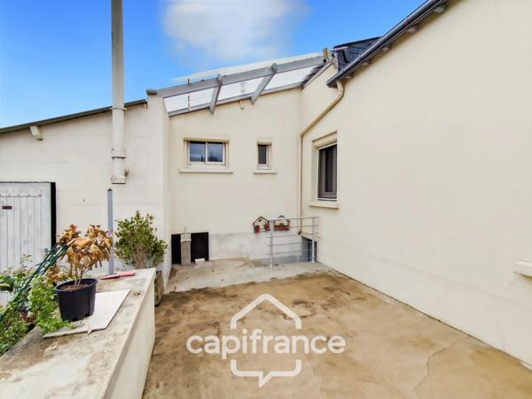 Maison à vendre 3 pièces BESSE SUR BRAYE (72)  -  terrain 390 m²  -
