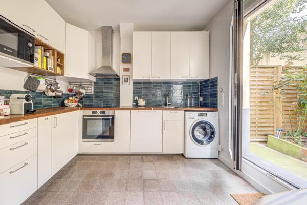 Appartement
         3 pièces
        - 60 m² Exclusivité 415 000 € *