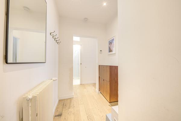 Appartement
         3 pièces
        - 60 m² Exclusivité 415 000 € *