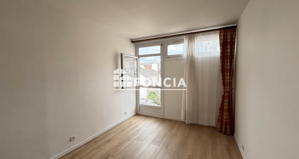 Location Appartement meublé 3 pièces 63.04 m² - Paris 75015