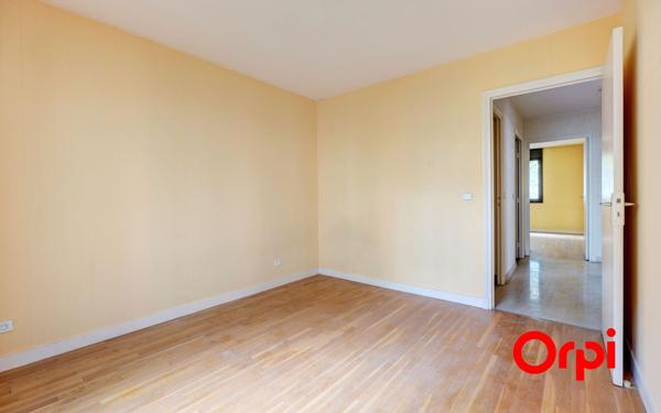 Appartement à vendre    4 pièces • 115,83 m2 Lyon 6