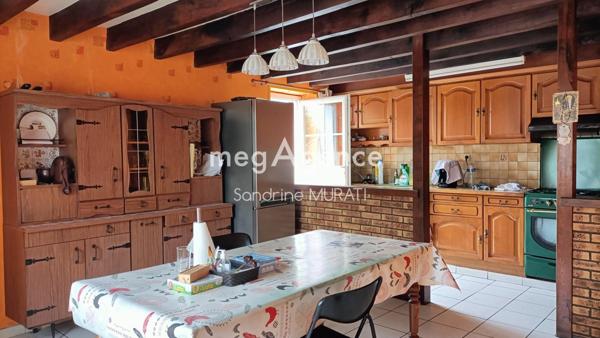 Maison à SAINT-GERMAIN-DE-COULAMER, 53700 - 8 pièces 170m²