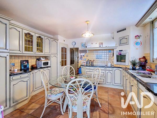 Maison à vendre 7 pièces 190 m² Cranves-Sales