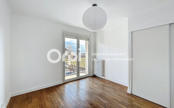 Appartement à vendre    4 pièces • 98,20 m2 Gilly-sur-Isère