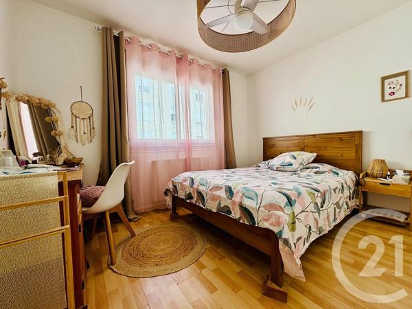 Appartement F3 à vendre  3 pièces - 62,28 m 2   ALES  - 30