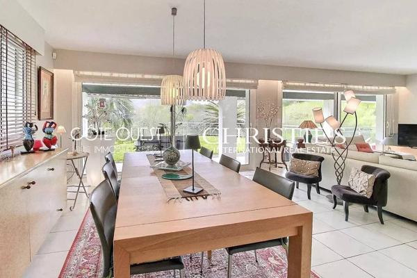 À vendre Urrugne - Villa de 238 m² avec piscine