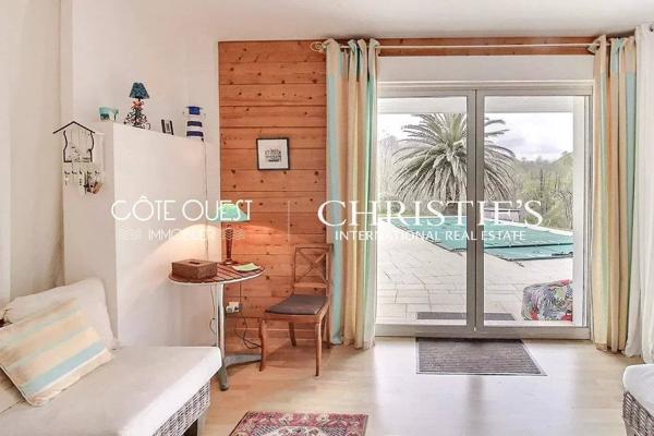 À vendre Urrugne - Villa de 238 m² avec piscine