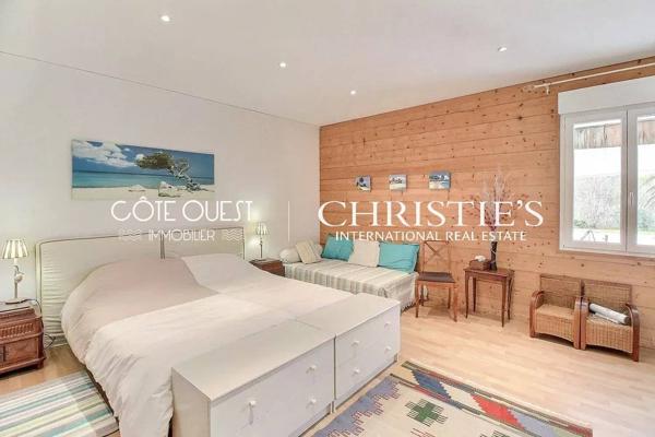 À vendre Urrugne - Villa de 238 m² avec piscine