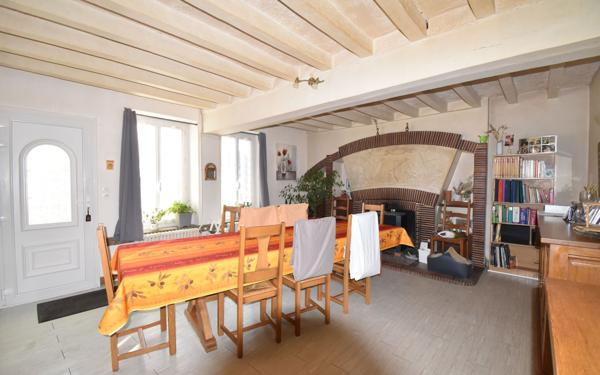 Maison à vendre    7 pièces • 200 m2 Léré